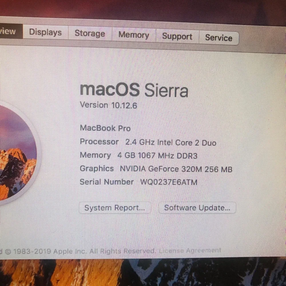 🍎 💻 Apple MacBook Pro with macOS Sierra - Silver